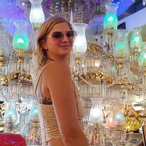 Meet your Posher, Dulcie